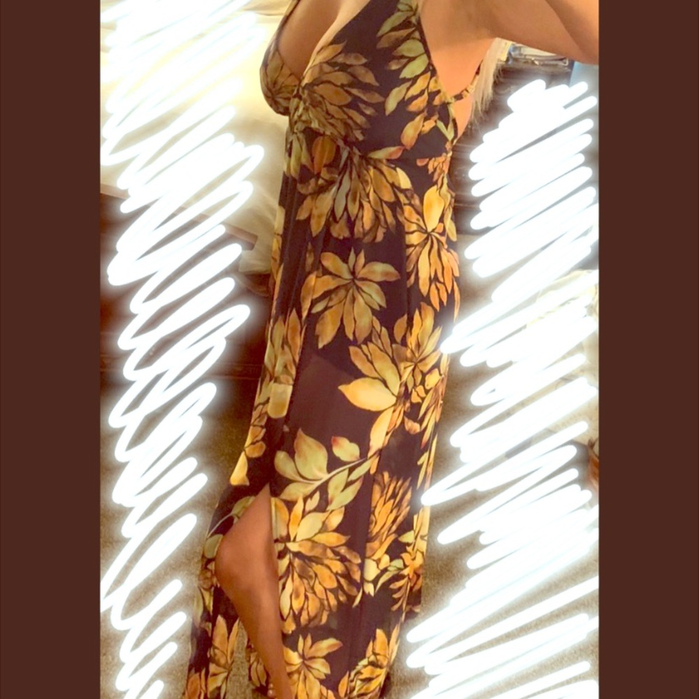 Windsor Tropical Maxi dress 💛